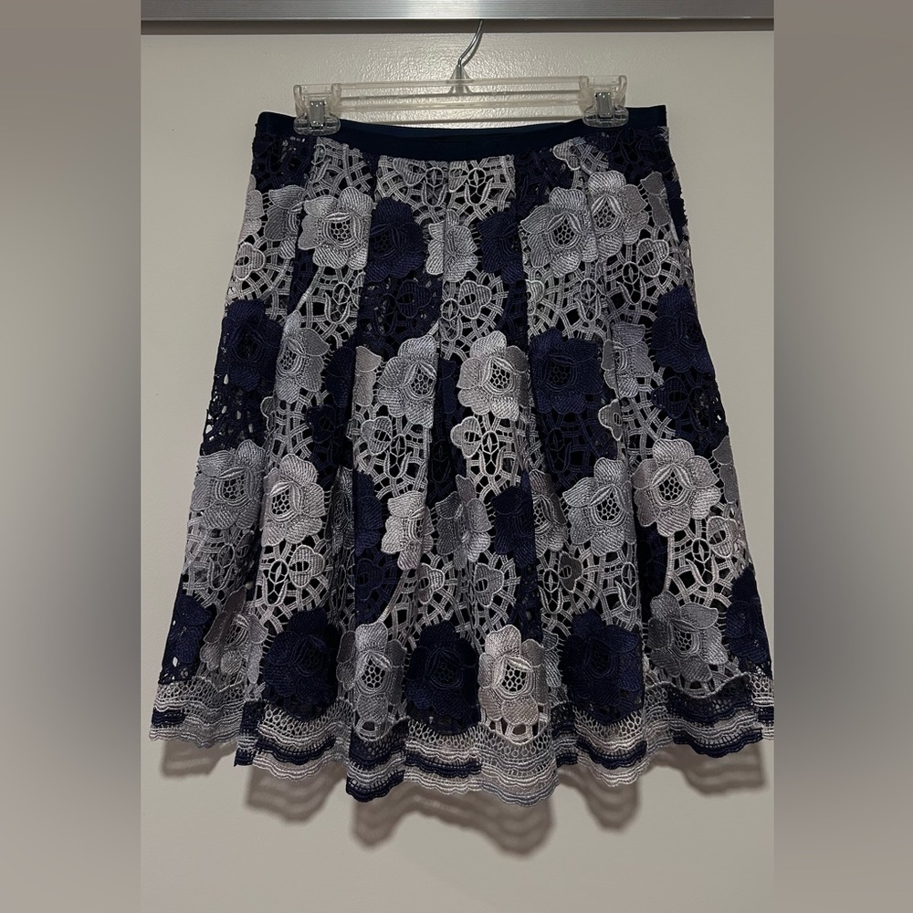 Elie Tahari Navy and Gray Floral Lace Skirt